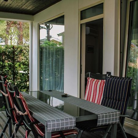 Ivy Lalzi Bay Beach House Дуррес Экстерьер фото